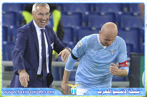 المدرب ريجا يحيي روكي بعد هدفه امام نوفارا